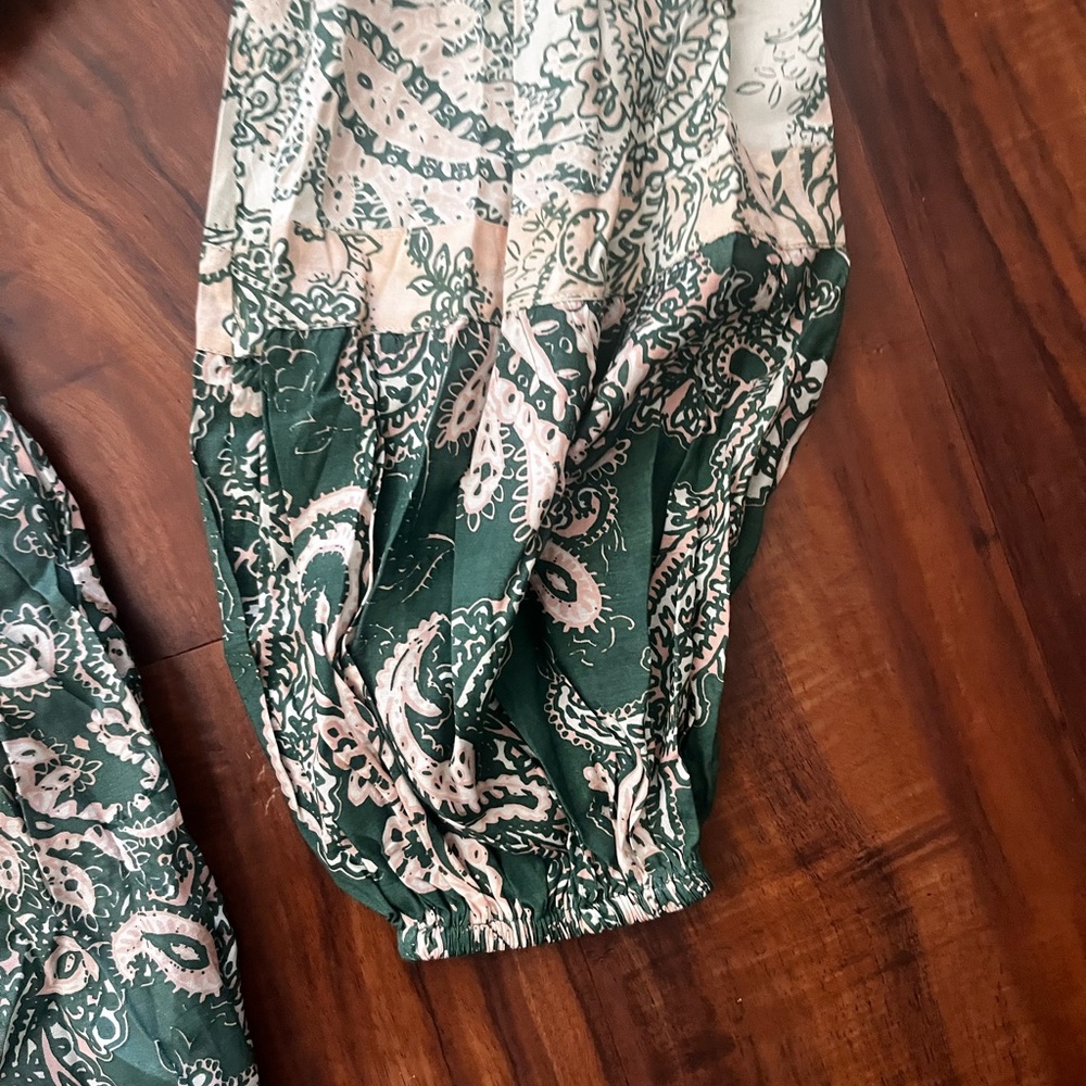 New Women's Green Paisley Maxi Dress with Long Sleeves one size - Picture 11 of 15